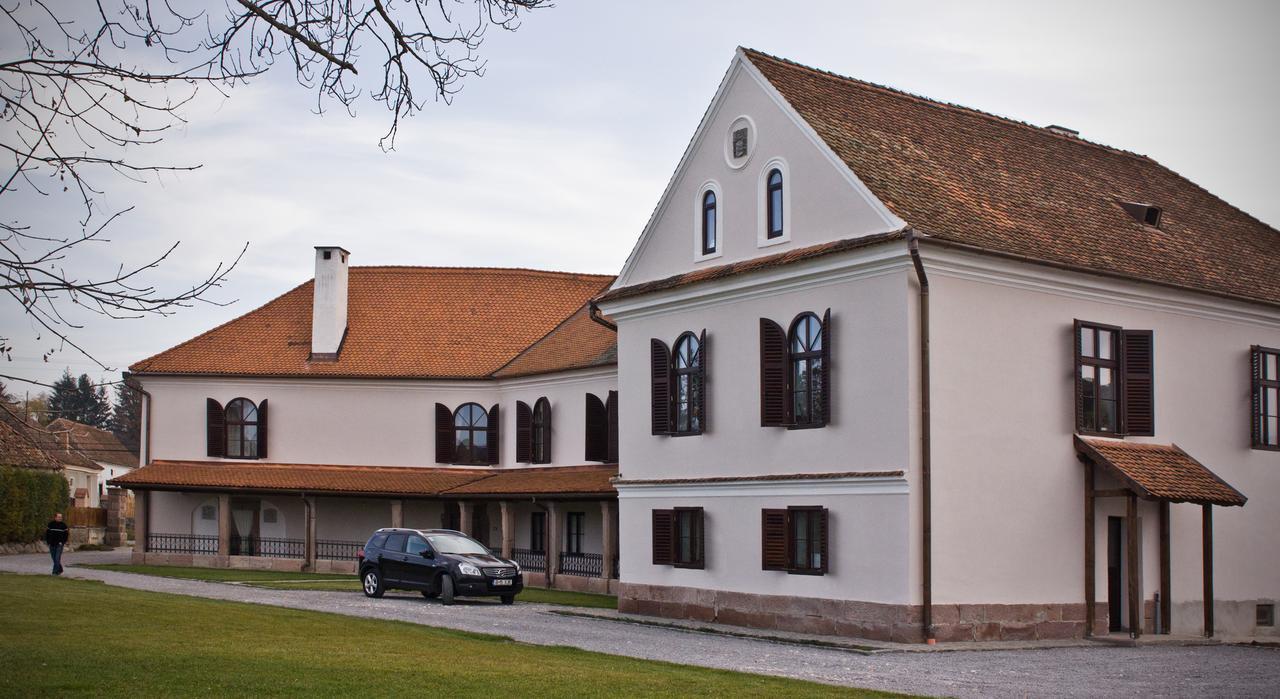Castle Hotel Daniel Baraolt Extérieur photo
