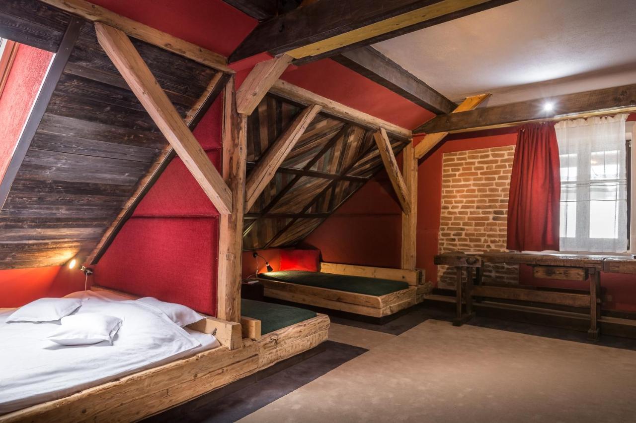 Castle Hotel Daniel Baraolt Extérieur photo