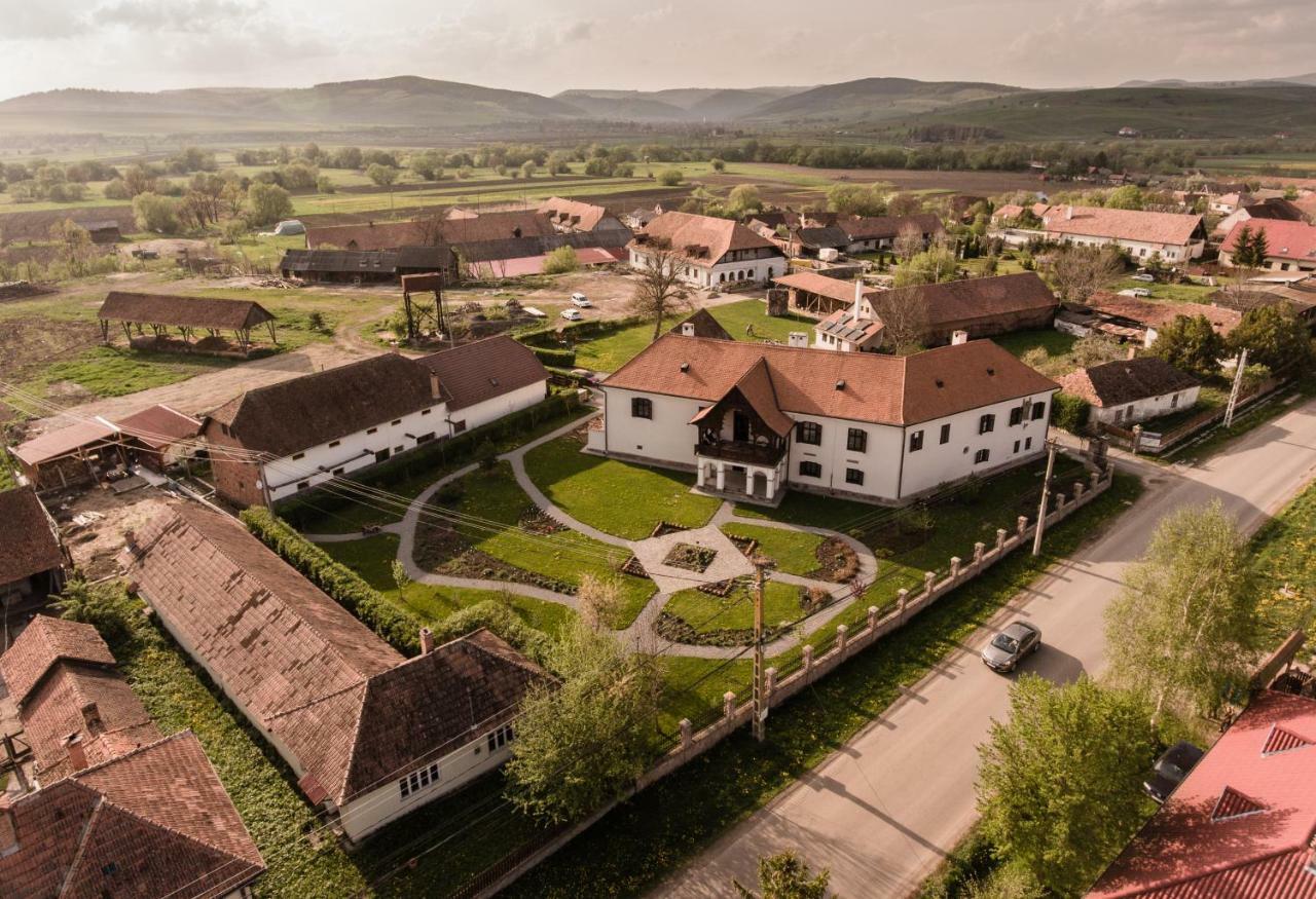 Castle Hotel Daniel Baraolt Extérieur photo